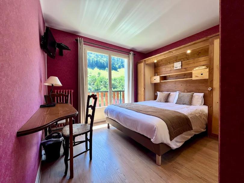 Hotel - Restaurant - Bar - Le Sapin Fleuri Bourg-dʼOueil المظهر الخارجي الصورة